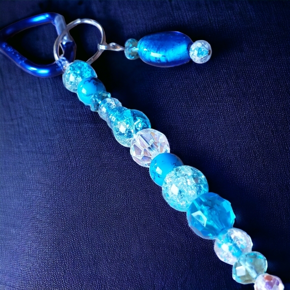 Lovely Blue Beaded Hand Crafted Keychain - Picture 1 of 7